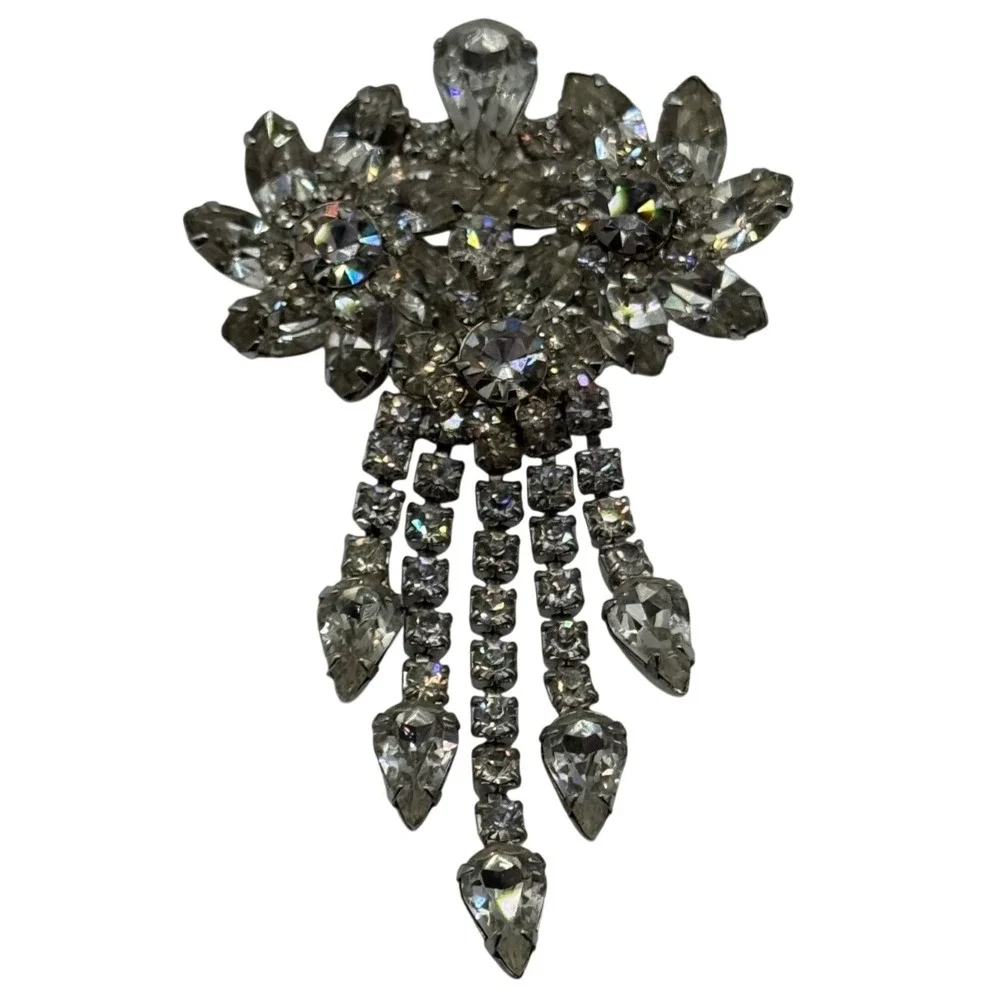 Vintage Clear Rhinestone Flower Dangle Brooch‎ Pin Silver Tone Unsigned